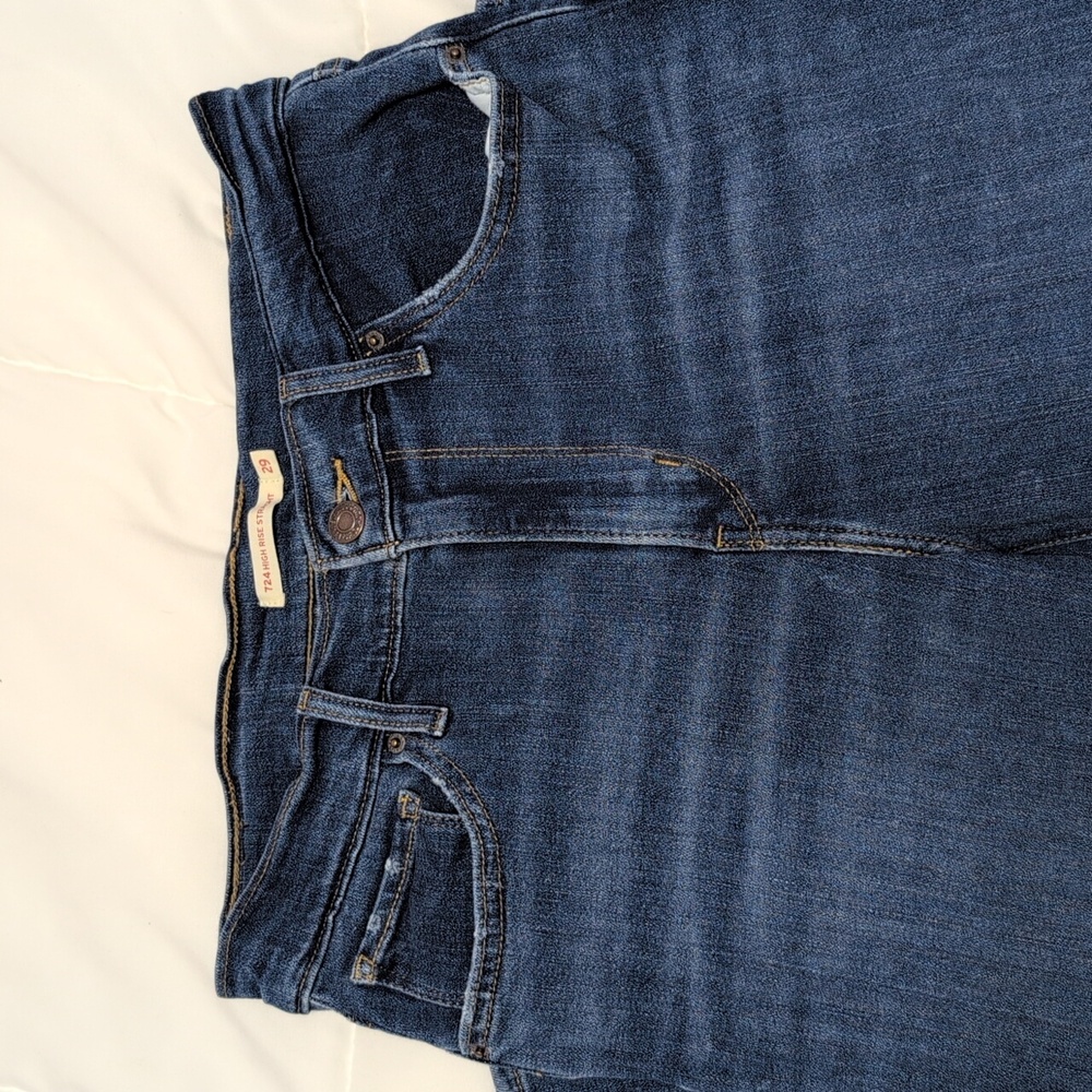Levi 724 High Rise Straight Jeans - Size 29
